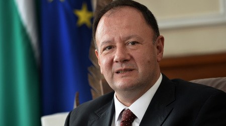 От БСП харесали анализа на Доган