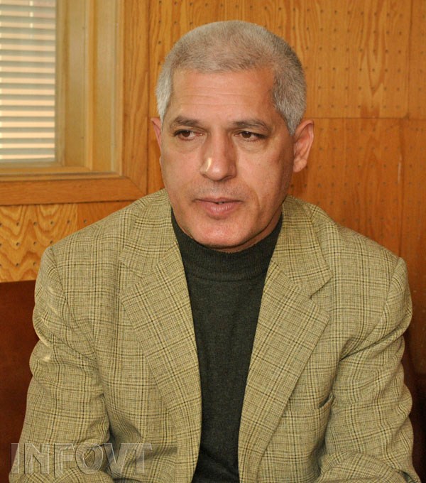 Професор иракчанин единствен у нас стана два пъти доктор на науките