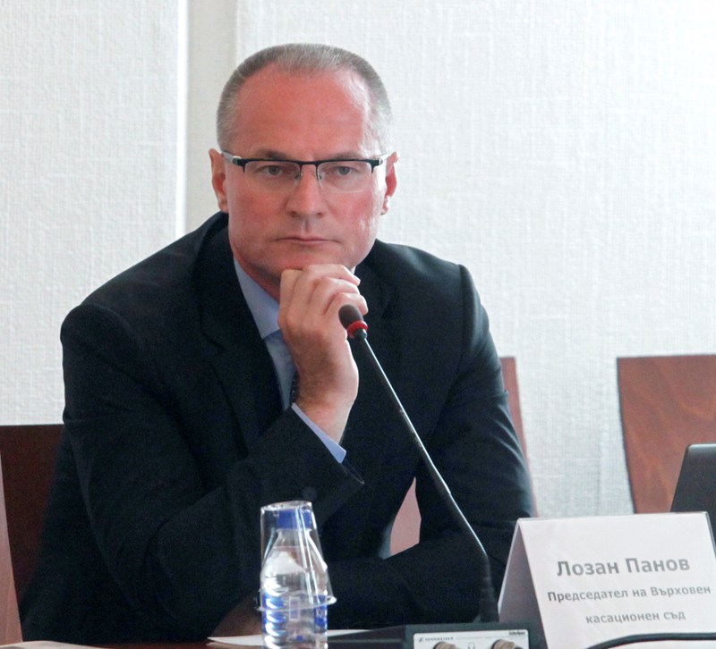 ВСС няма да проверява речта на шефа на ВКС