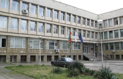 Болницата в Търново продава недостроен от 30 години хирургичен блок