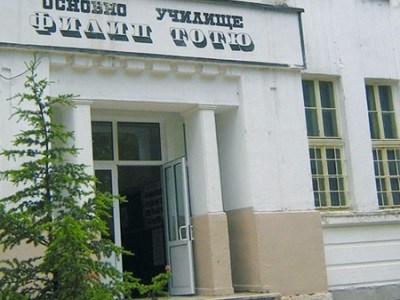 Повдигнаха обвинение на майка, била учителка