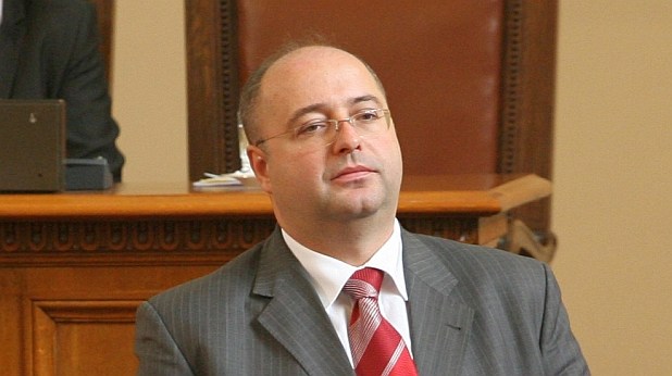 Четин Казак потвърди: БСП и ДПС преговарят за вота на недоверие