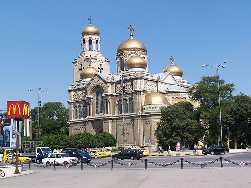 Дават старт и край на летния сезон във Варна, вместо в курортите