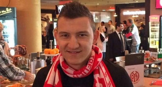 Елитен полски тим напира за Неделев