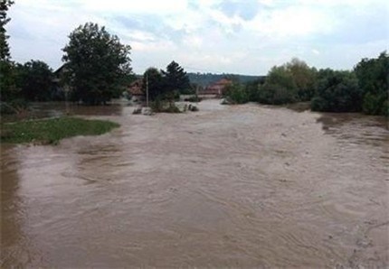 За потоп през пролетта предупреди Корнелия Нинова от БСП