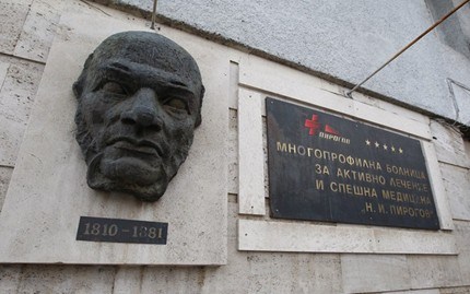 Оперират мъжа, върху който се стовари парче от мост на магистрала "Хемус"