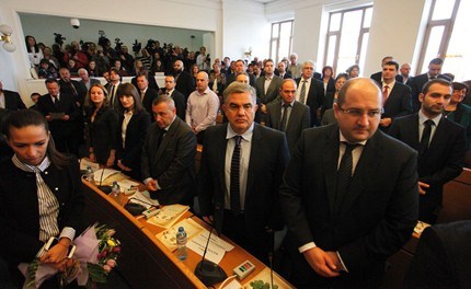 Шест партии подкрепиха бюджета на София, БСП и АБВ останаха в опозиция