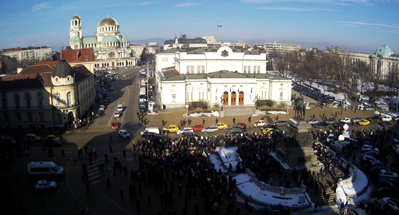Вижте колко рехав беше протестът пред Народното събрание
