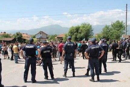 Осъдиха четирима роми за масовия бой с българи, заради който започнаха протестите в Гърмен