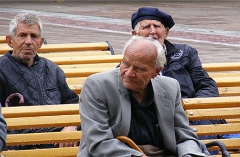 50 млн. лв. отпуска кабинетът за великденски бонуси за пенсионерите