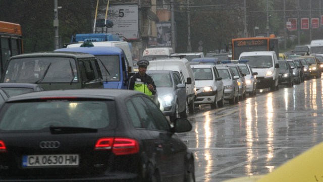 Тапа в София от утре, вижте къде затварят улици заради строежа на метрото