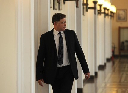 Нова драма при реформаторите - партията на Исмаилов клати стола на министър Ненчев