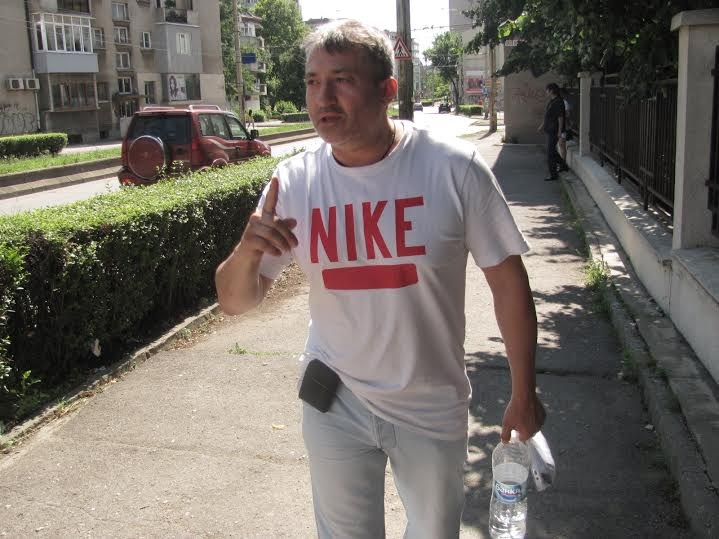 Издирван кандидаткмет и политически лидер се подвизава в Испания