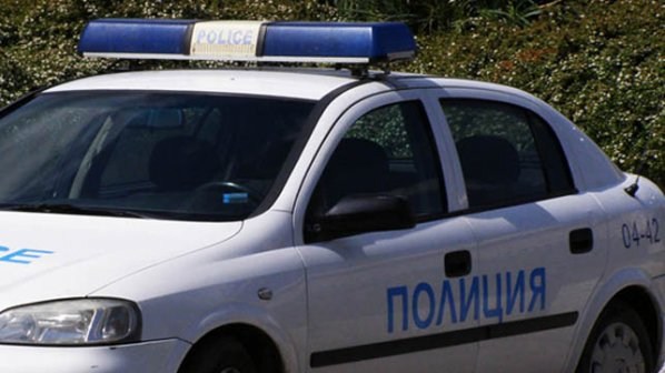 Сирак преби и ограби възрастна жена инвалид в Симитли