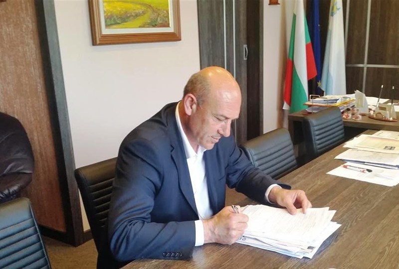 Надпревара за саниране в Поморие