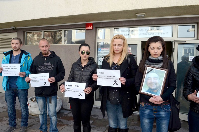 Оставиха за постоянно в ареста 18-годишен за убийство в Смолян
