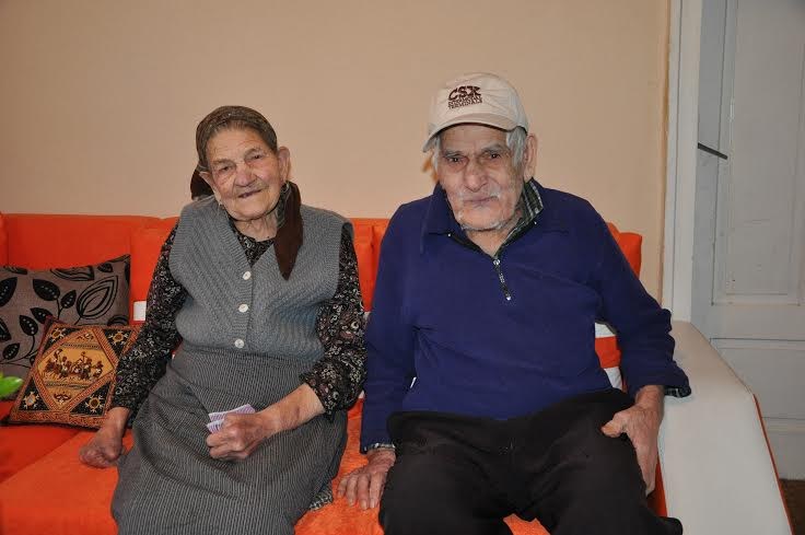 След 70 години брак баба Росица и дядо Любен казват: „Страшно е да се живее без любов“