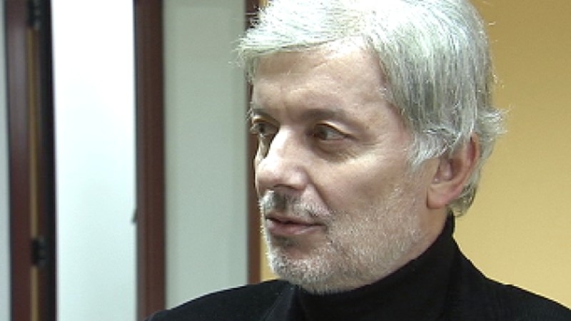Вдигат паметник на Стоичков на Армията