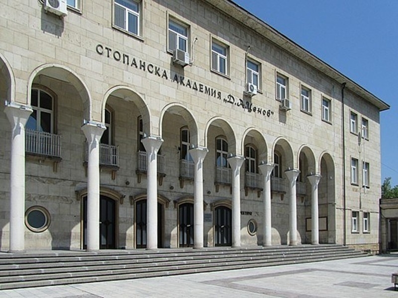 Стопанската академия в Свищов пак с двама ректори