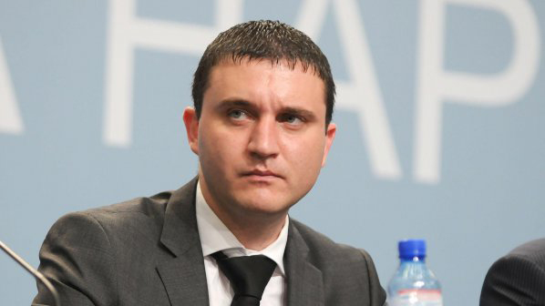 Горанов уволнява синдици на КТБ