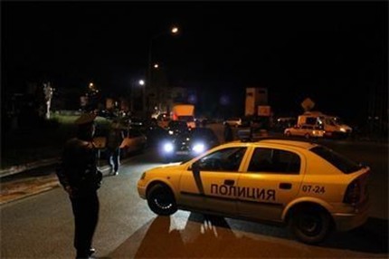 Горящо такси блокира движението по столичния "Орлов мост"