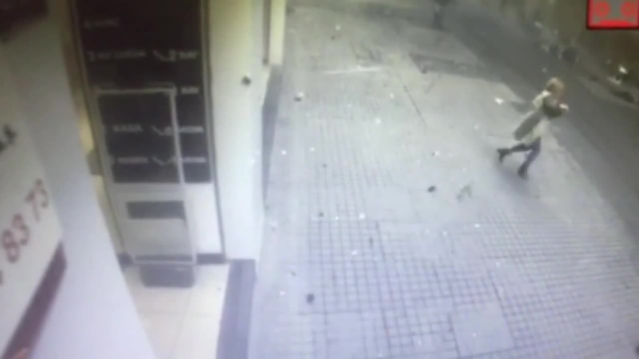 Турската полиция задържа мъж, подозиран в съучастие в атентата в Инстанбул