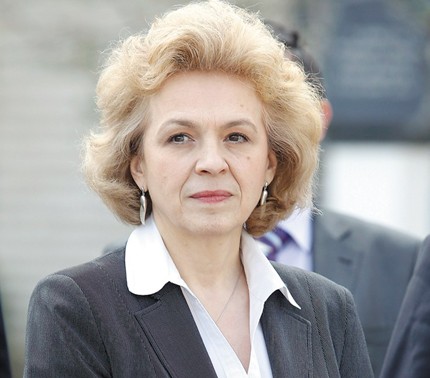 Кресна на протест срещу бежански лагер в казарма, властите успокояват