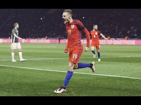 Англия празнува Чудото от Берлин