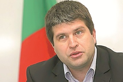 НАП: Съдят почти 5 000 души годишно за данъчни престъпления
