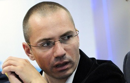 Ангел Джамбазки: И Доган, и Местан не са полезни за българската политика