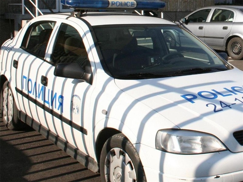 Фалшив полицай отне 4800 лв. при разследване