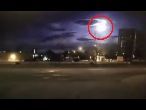 Вижте падането на метеорита в САЩ, заснето от местен полицай