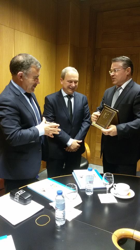 Кметът на Търговище представя общината и бизнеса на форум в Португалия