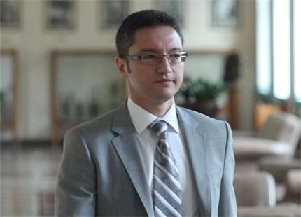 БСП скочи срещу "шуробаджанашки" политически назначения на посланици