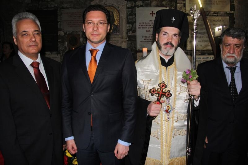Българската делегация в Рим, водена от Вежди Рашидов, се поклони пред гроба на Св. Константин-Кирил Философ