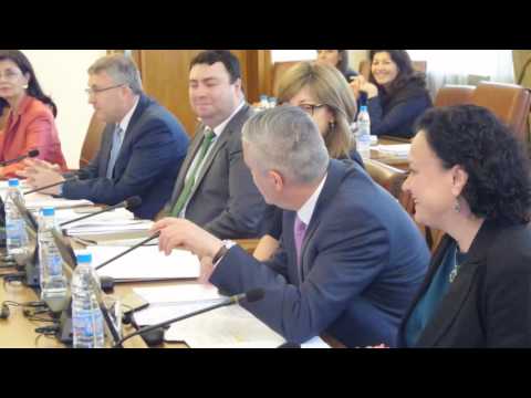 Борисов приветства новия социален министър: Кабинетът вече е женско царство