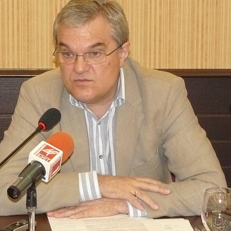 Румен Петков: Министерството на енергетиката е длъжно да даде много по-сериозна информация за кредита от около 1 млрд. лв.