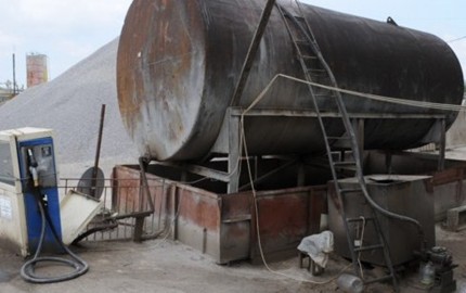 Митничари спипаха 3 тона нелегално гориво