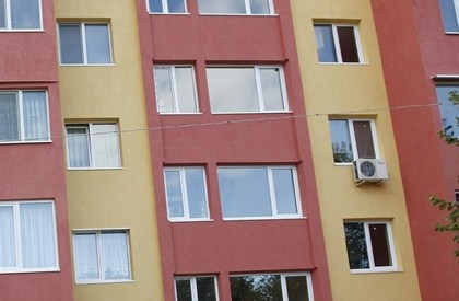 25 блока санирани от държавата