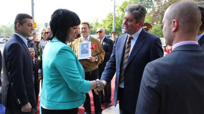 БСП преговаря с Първанов