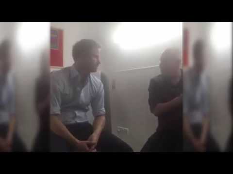 Принц Хари направи тест за СПИН на живо във фейсбук