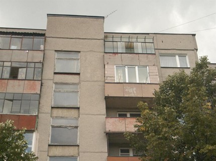 Готвач се самоуби след повторно скачане от третия етаж на блок