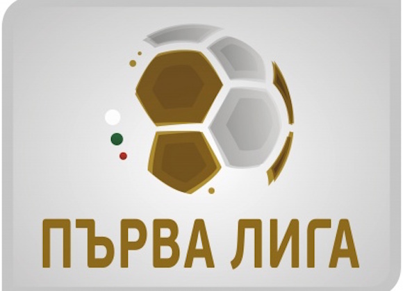 Новият мизансцен на футбола