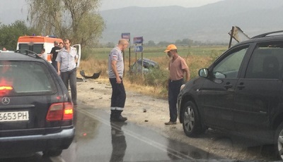 50-годишна жена загина на пътя Пловдив-Асеновград след сблъсък на "Опел" с ТИР