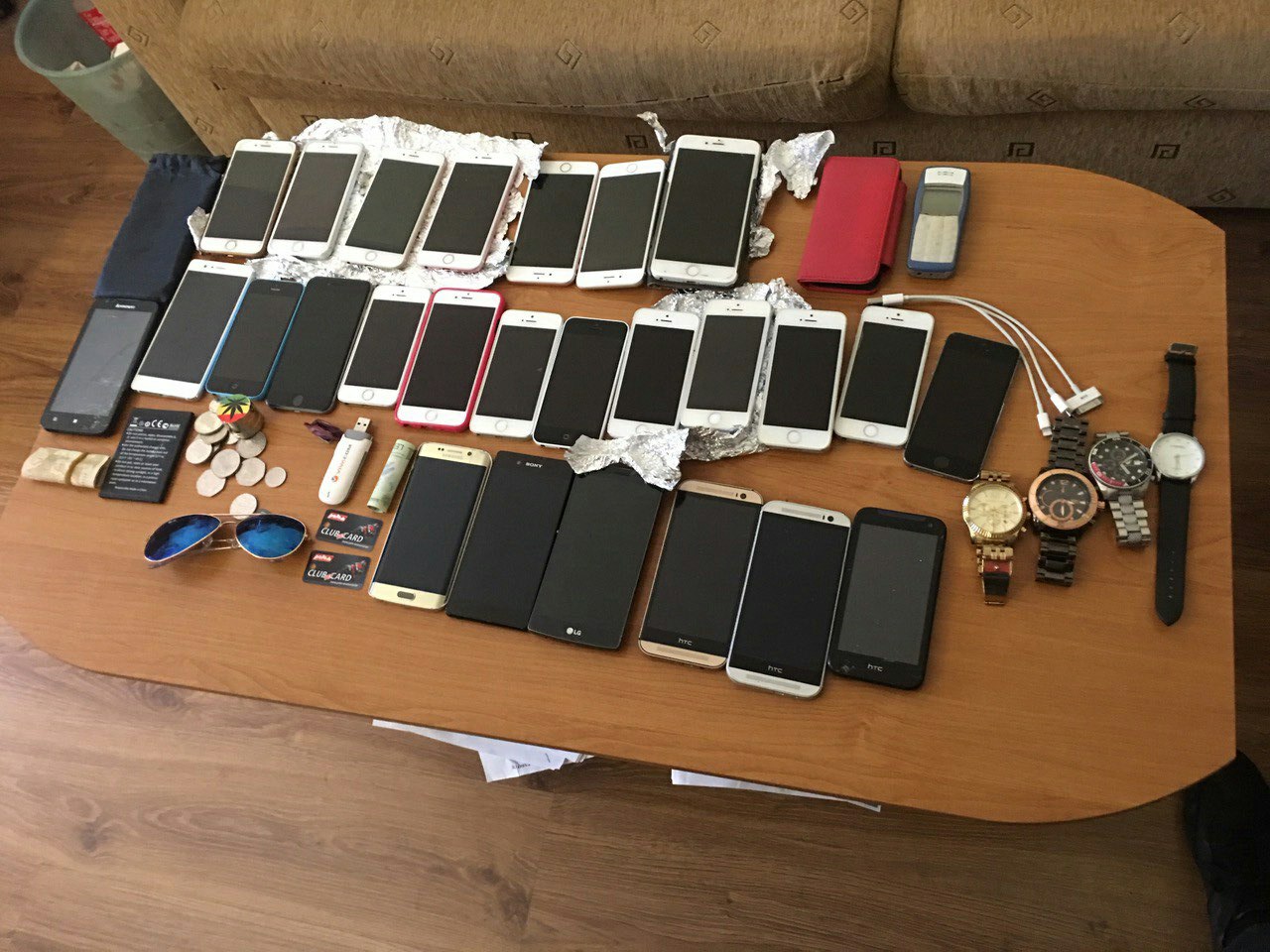 Заловиха Чистача в Слънчев бряг, обирал правещи секс в морето