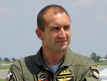 АБВ се отказа от ген. Радев, издига свой кандидат (обзор)