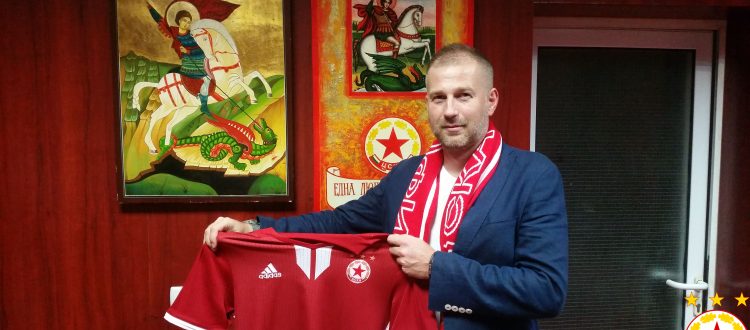 Стоичков представи Йорданеску