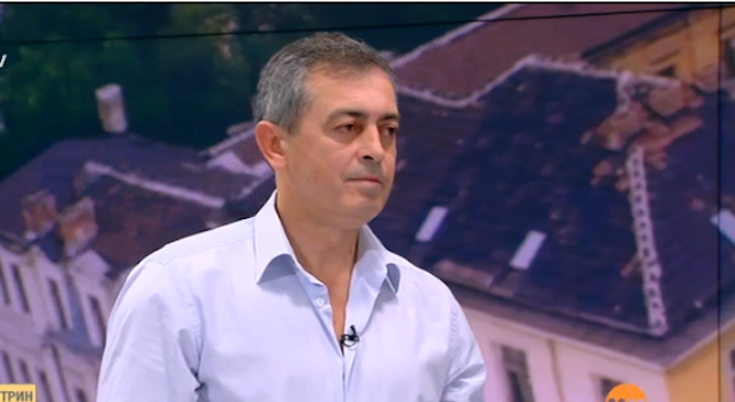 Собственикът на "Царските конюшни": Трябва да убедя 100 собственика, за да мога да строя