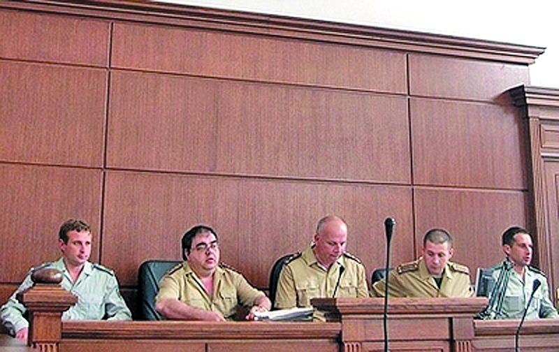 Ще закриват военни съдилища