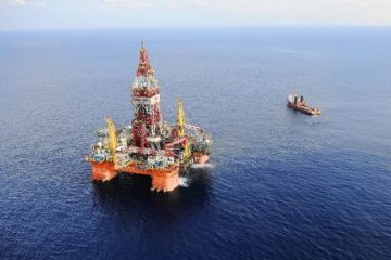 Кабинетът купува нов нефтосъбирач